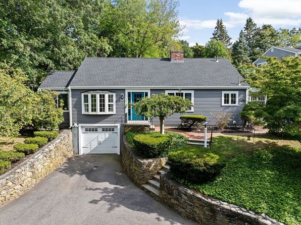 Marshfield property